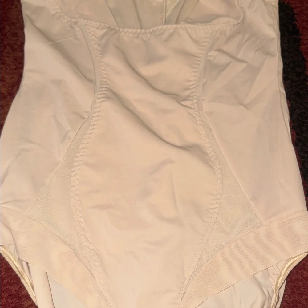 Maidenform Flexees full torso control body‎ shaper